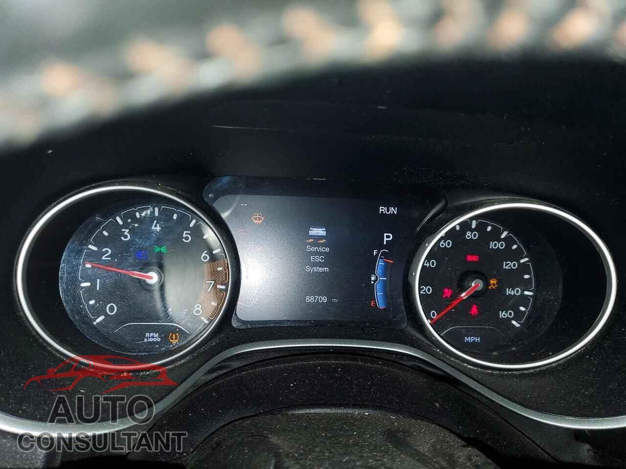 JEEP COMPASS 2018 - 3C4NJDBB2JT433896