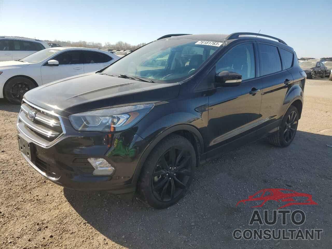 FORD ESCAPE 2017 - 1FMCU9J9XHUA04057