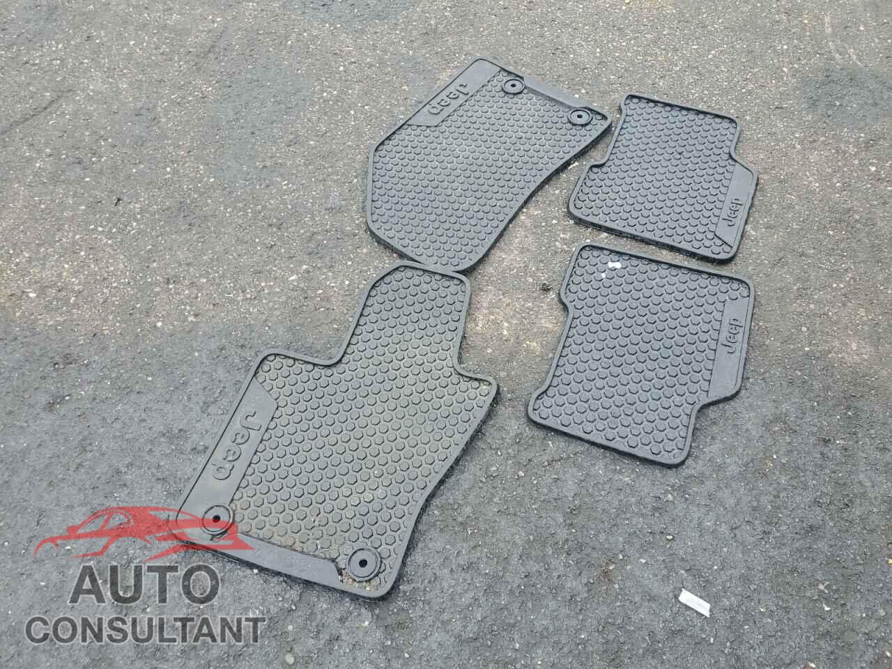 JEEP COMPASS 2020 - 3C4NJDBB5LT209816