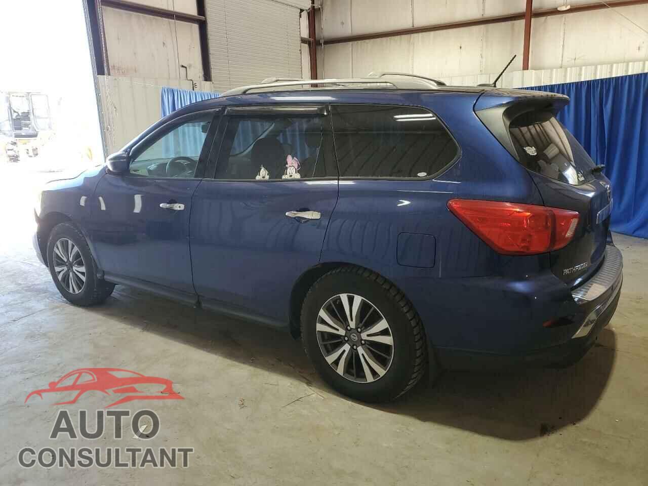 NISSAN PATHFINDER 2017 - 5N1DR2MM4HC901877
