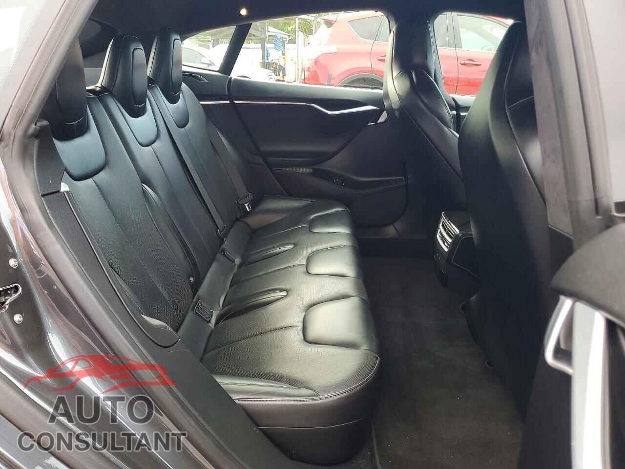 TESLA MODEL S 2017 - 5YJSA1E12HF183203