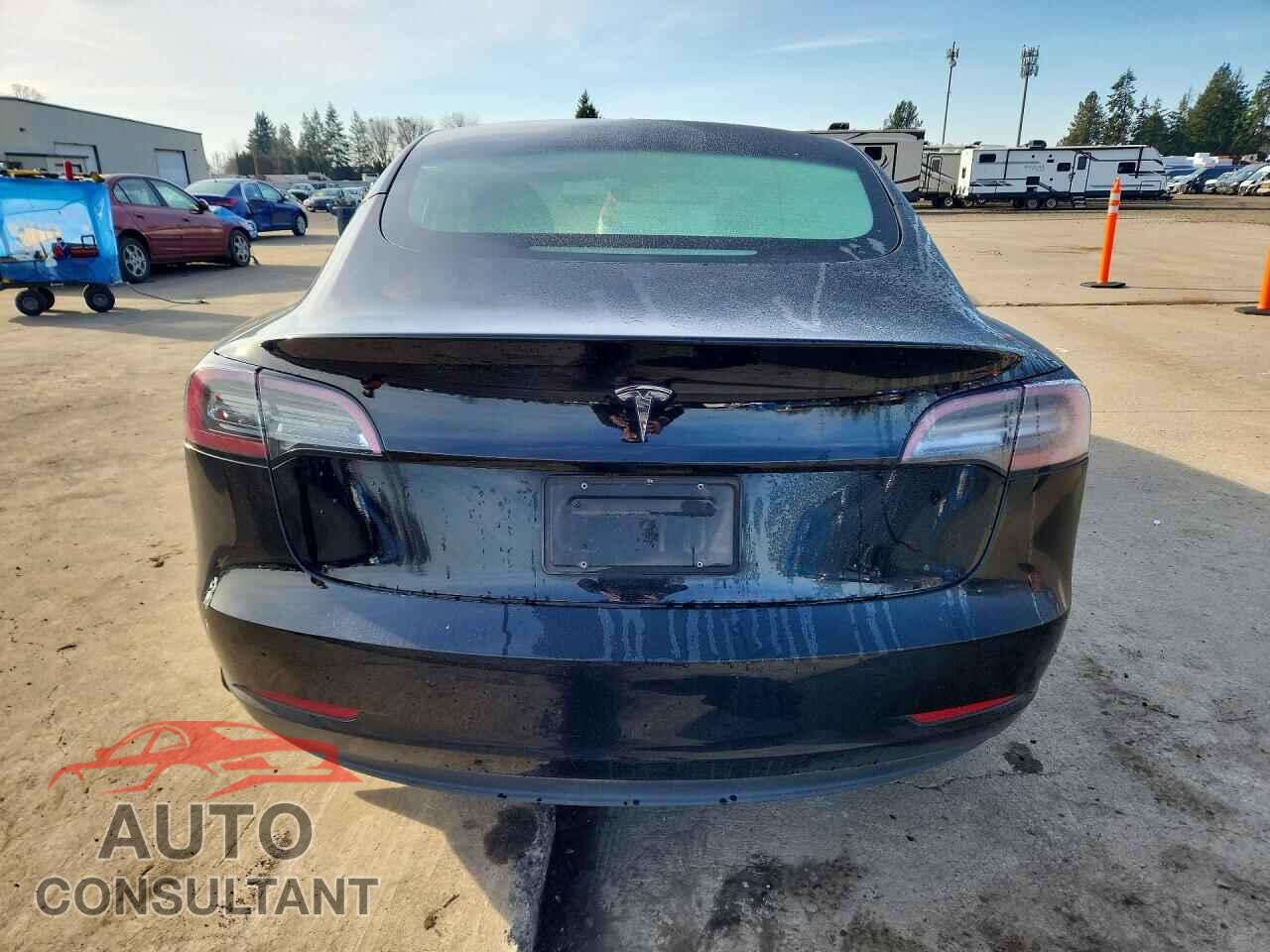 TESLA MODEL 3 2023 - 5YJ3E1EA5PF517215