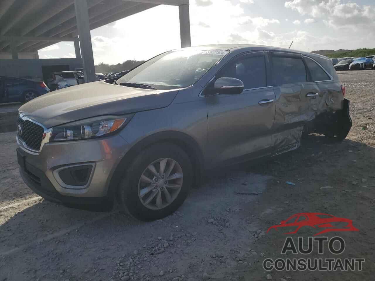 KIA SORENTO 2018 - 5XYPG4A32JG427430