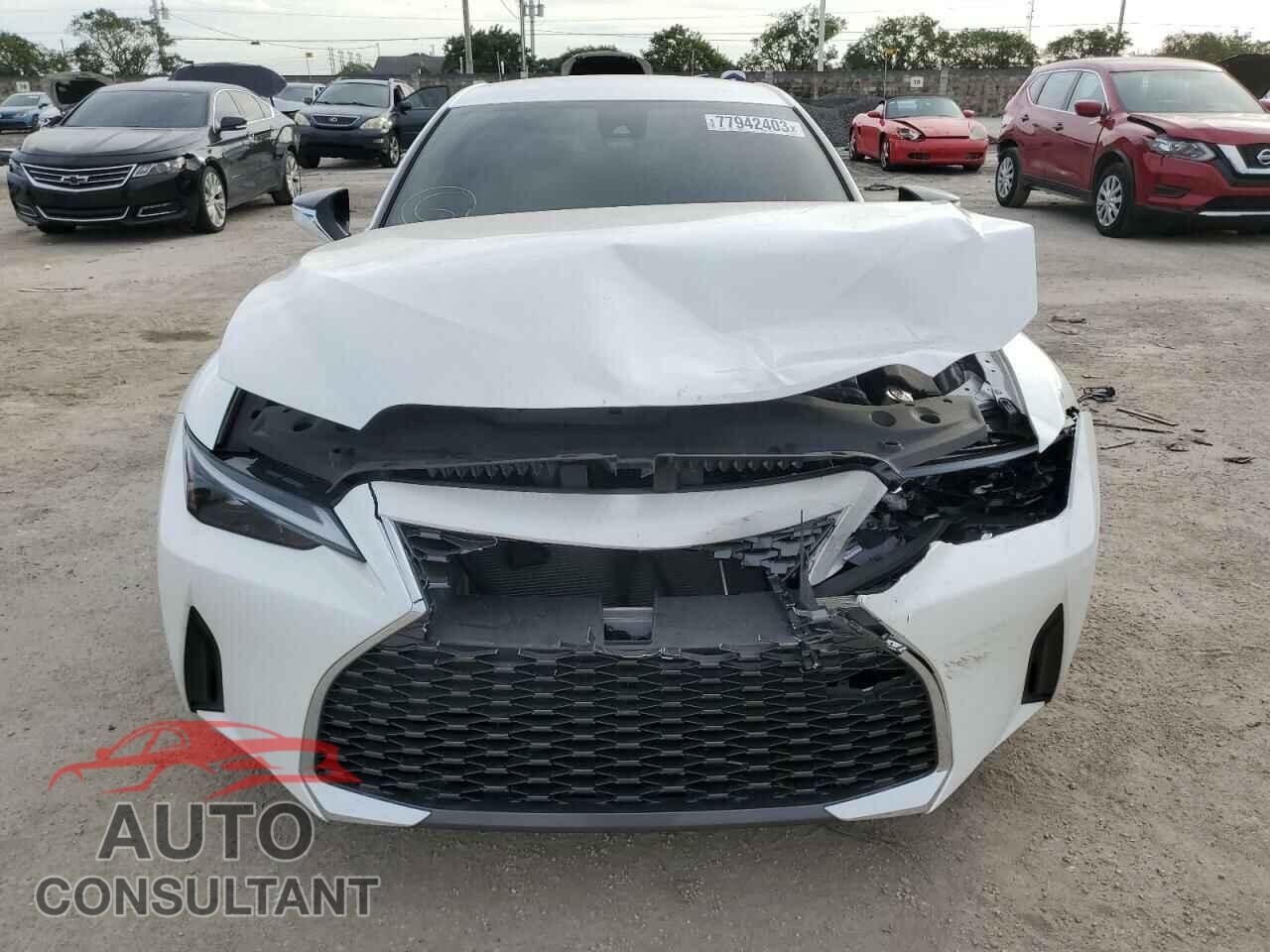 LEXUS IS 2022 - JTHAA1D2XN5122683