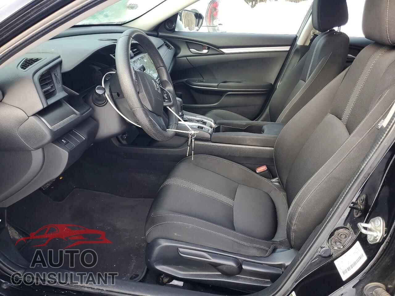 HONDA CIVIC 2017 - 2HGFC2F51HH007435