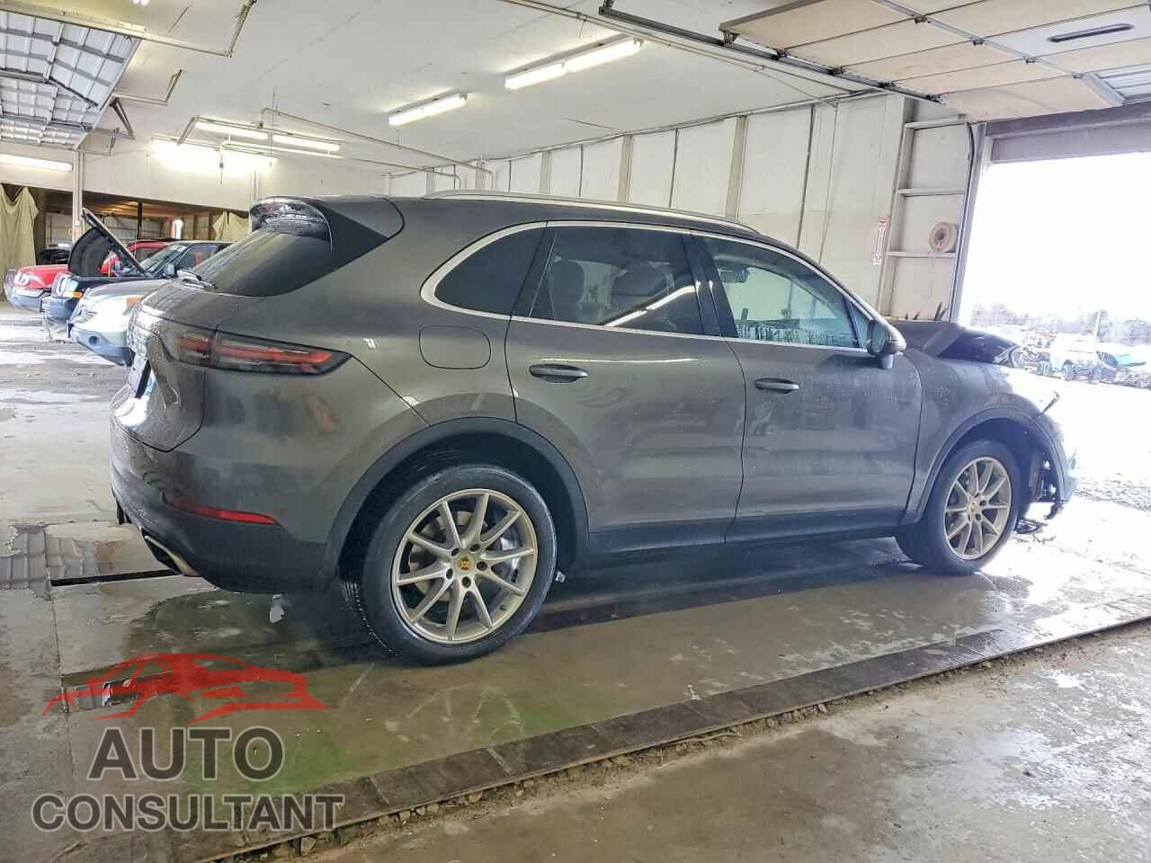 PORSCHE CAYENNE 2019 - WP1AA2AY5KDA17372