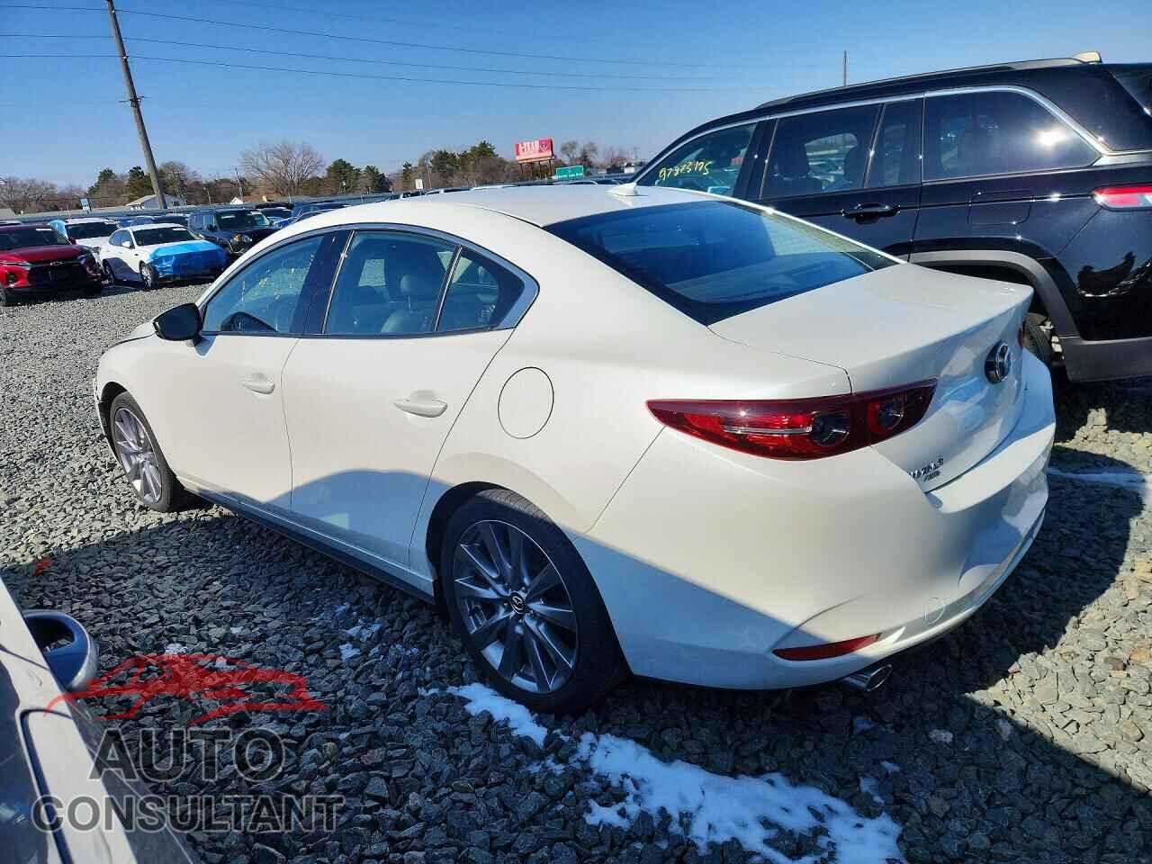 MAZDA 3 2019 - JM1BPBEM2K1131827