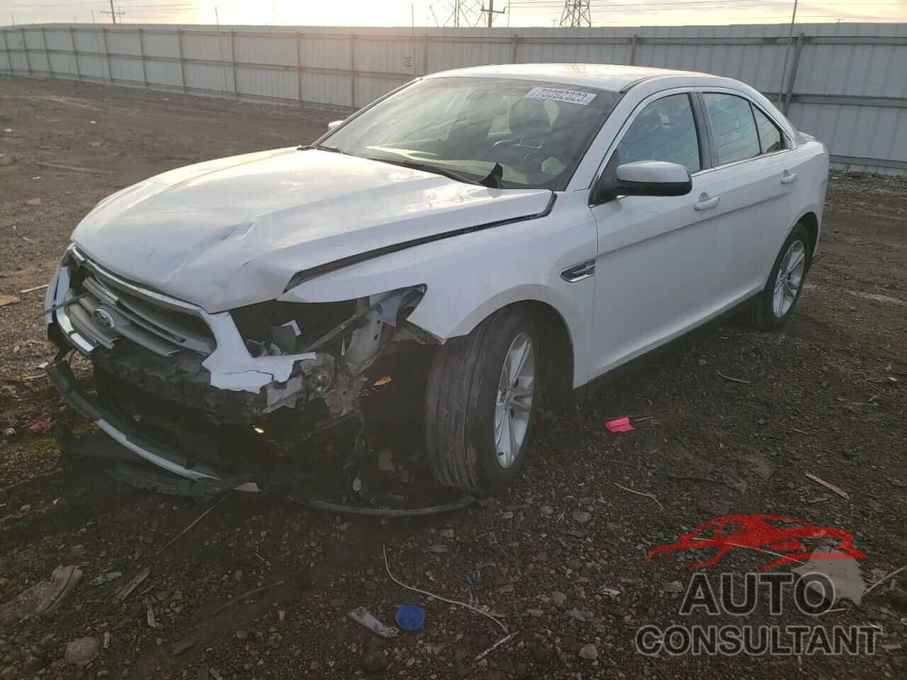 FORD TAURUS 2018 - 1FAHP2E81JG123037