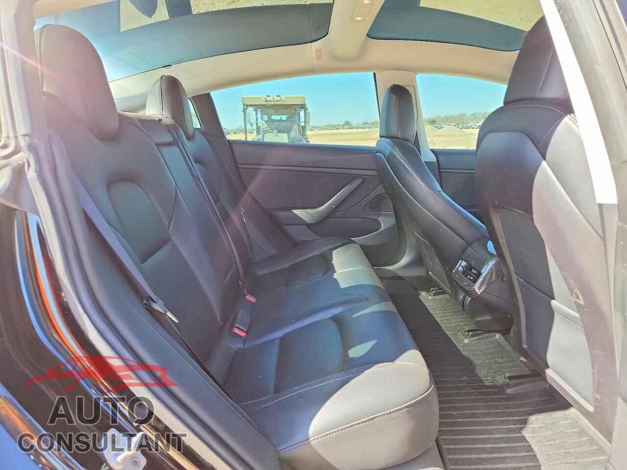 TESLA MODEL 3 2019 - 5YJ3E1EA7KF306090