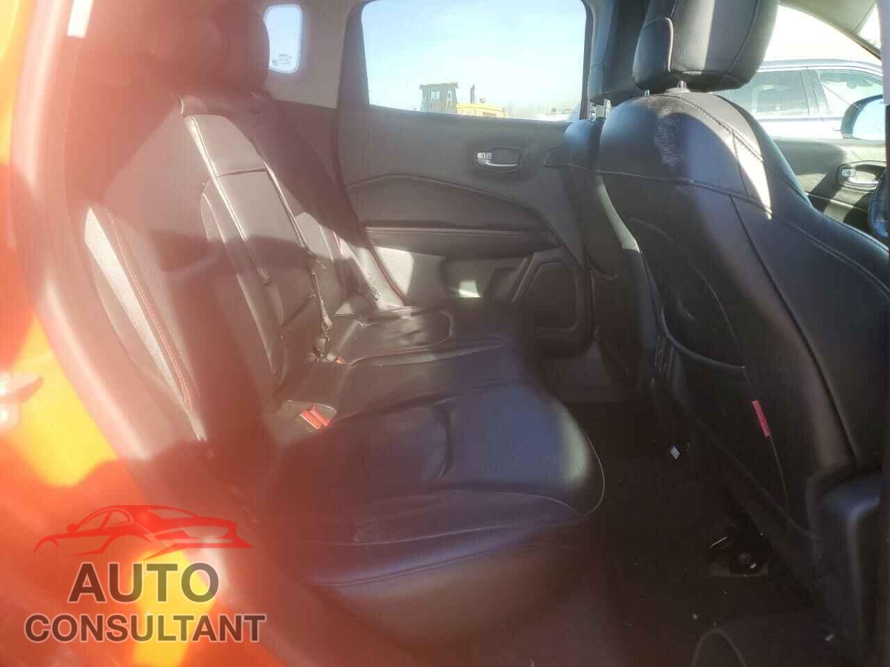 JEEP COMPASS 2017 - 3C4NJDDB7HT689104