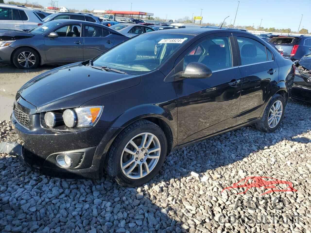 CHEVROLET SONIC 2013 - 1G1JC5SH3D4167259