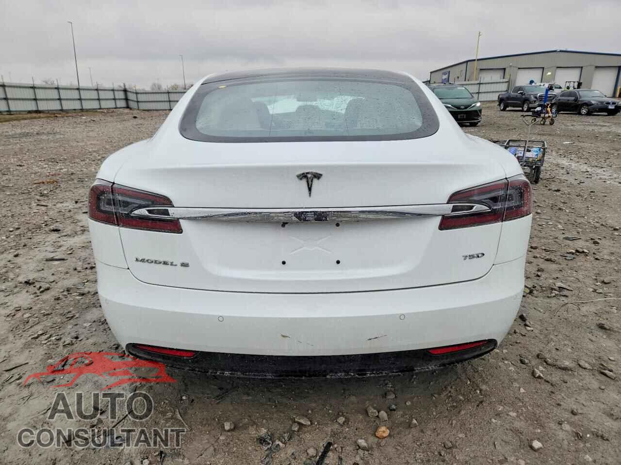 TESLA MODEL S 2018 - 5YJSA1E24JF273919