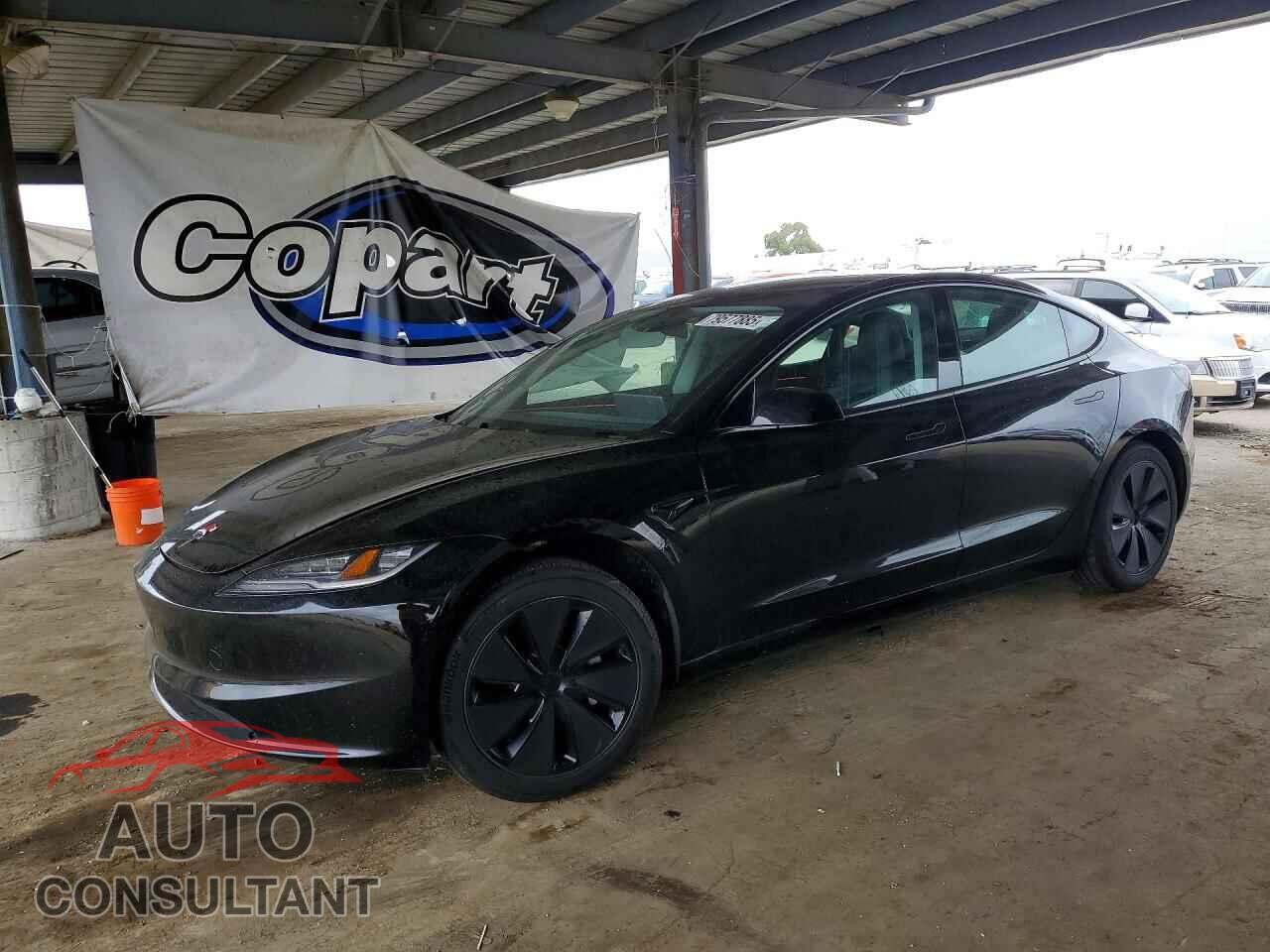 TESLA MODEL 3 2024 - 5YJ3E1EA8RF786084