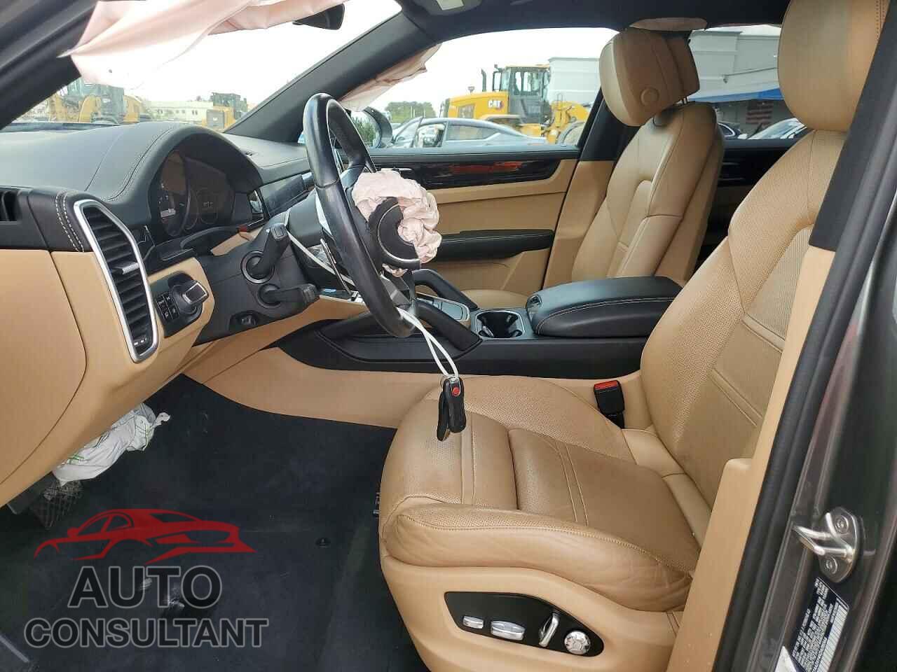 PORSCHE CAYENNE 2019 - WP1AA2AY4KDA05066
