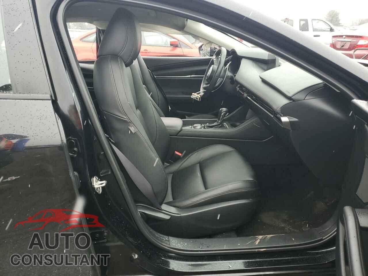 MAZDA 3 2021 - JM1BPABL0M1313986