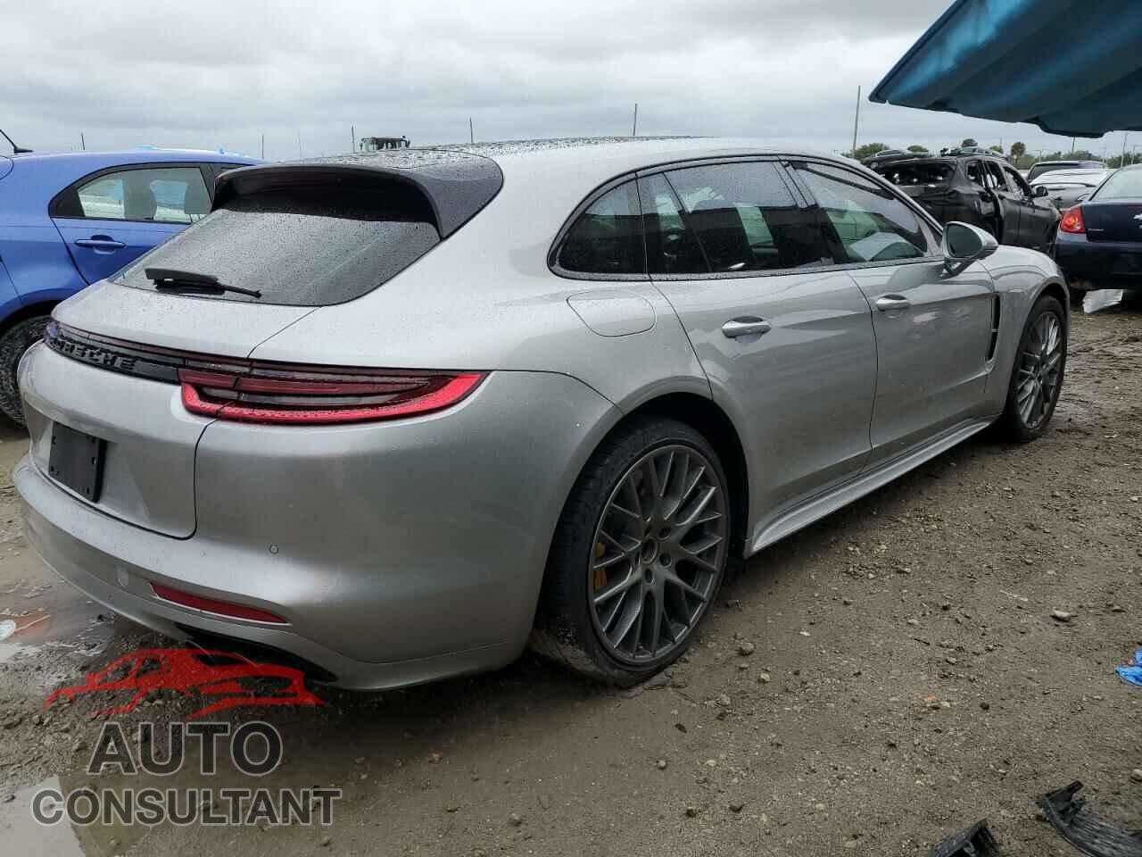 PORSCHE PANAMERA 2018 - WP0CF2A73JL196115
