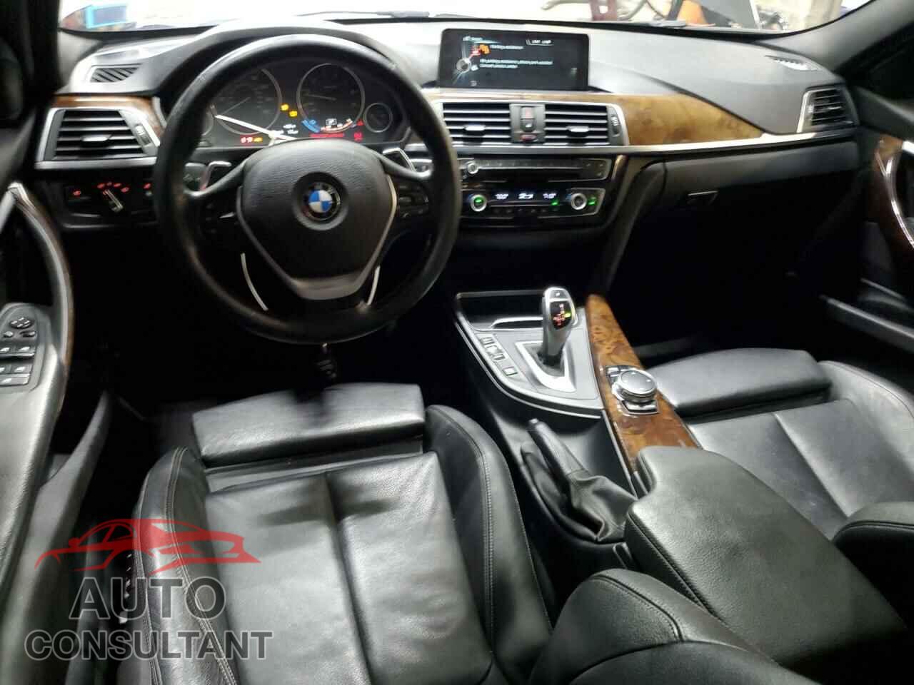 BMW 3 SERIES 2016 - WBA8E3G57GNU00932
