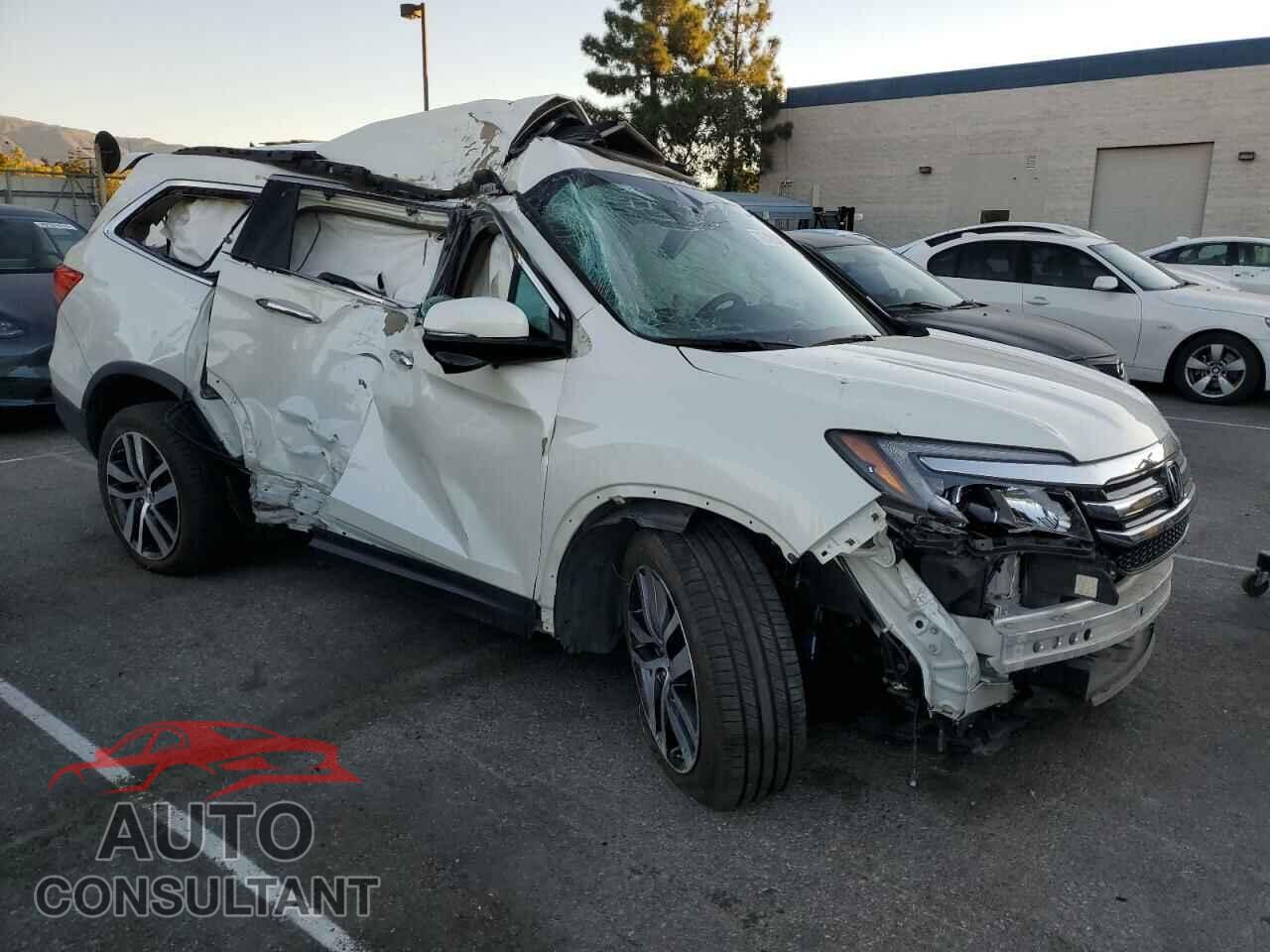 HONDA PILOT 2016 - 5FNYF6H97GB056312
