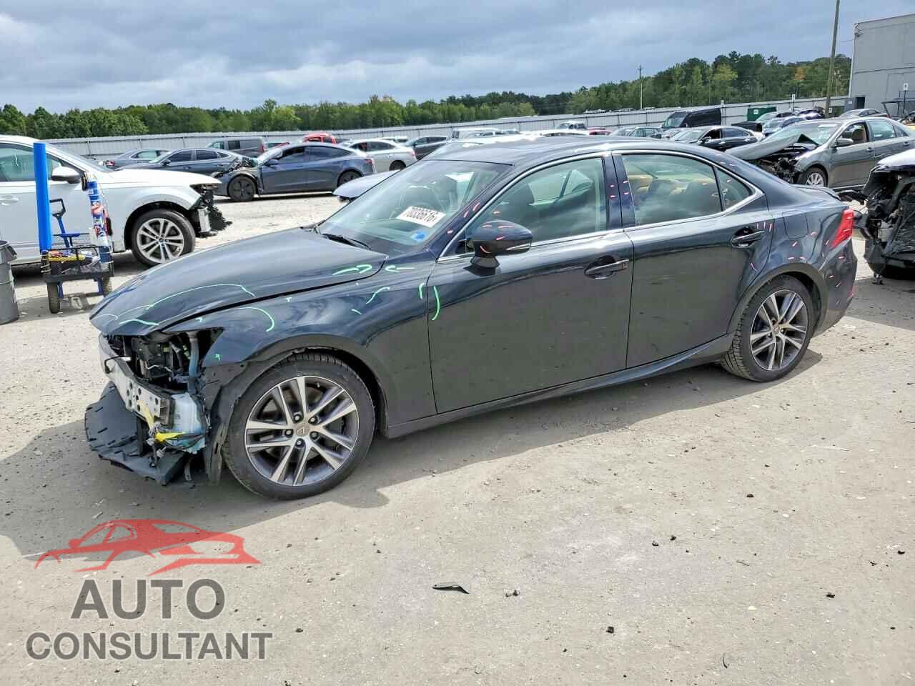 LEXUS IS 2018 - JTHC81D2XJ5026146