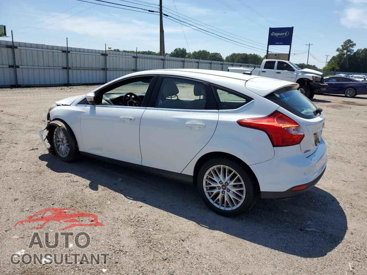 FORD FOCUS 2012 - 1FAHP3M24CL348453