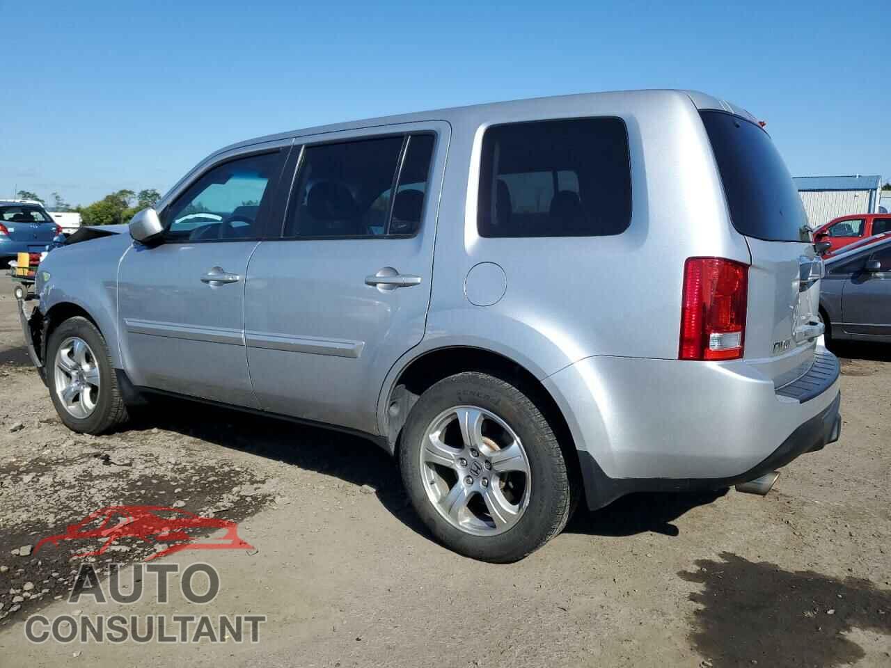 HONDA PILOT 2015 - 5FNYF4H69FB041920
