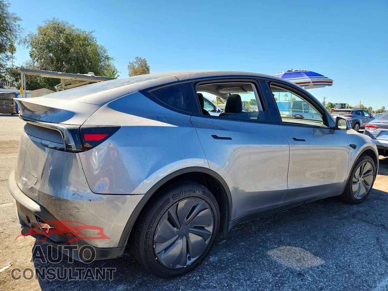 TESLA MODEL Y 2026 - 7SAYGDEEXTF518104