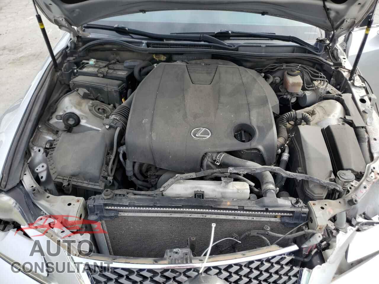 LEXUS IS 2014 - JTHCF1D29E5011049