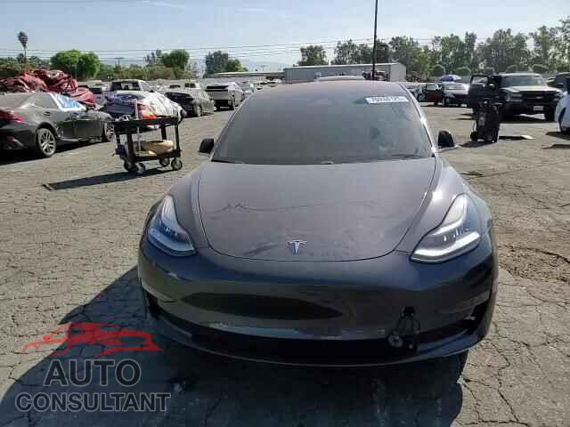TESLA MODEL 3 2018 - 5YJ3E1EA5JF052829