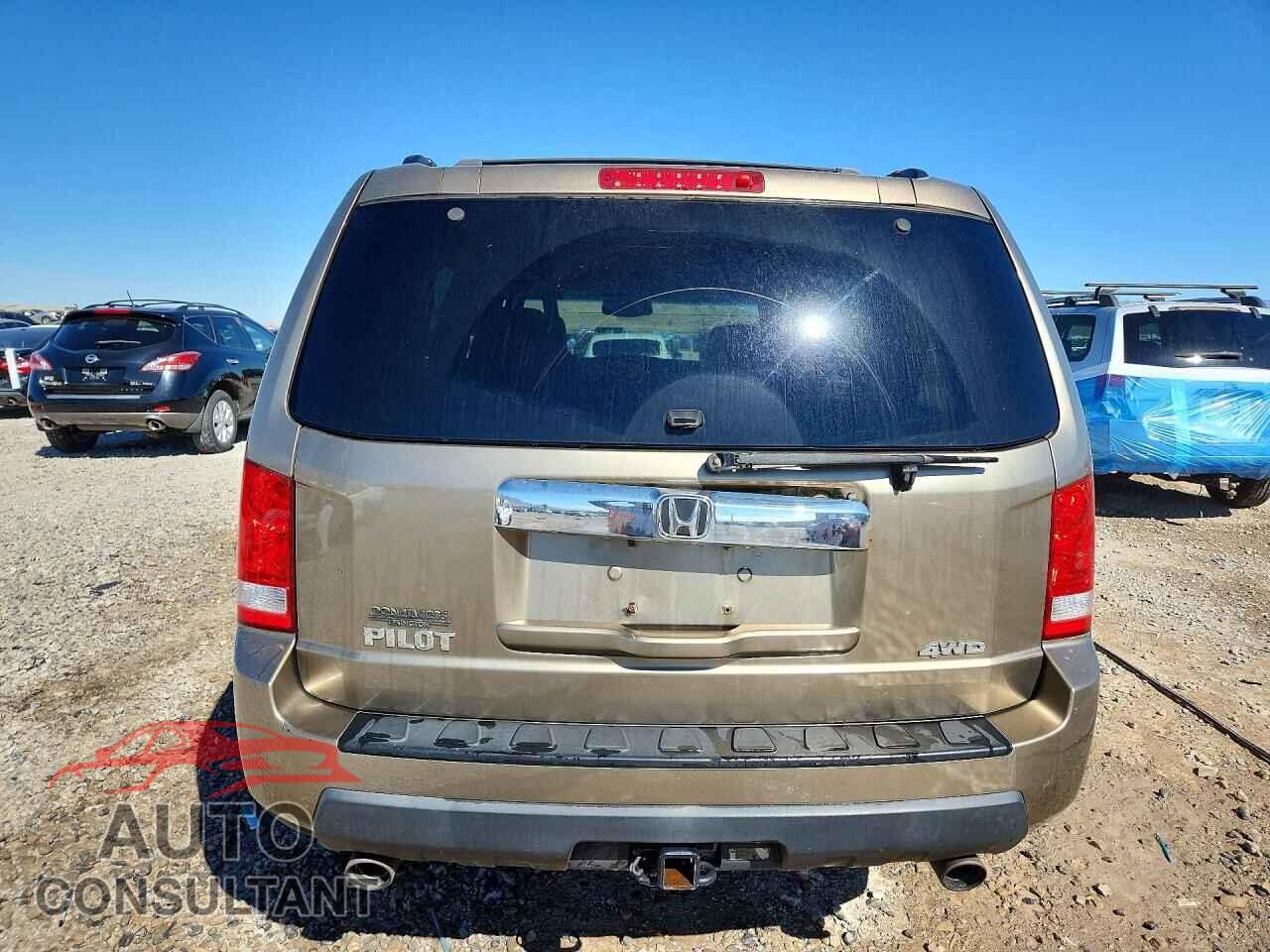 HONDA PILOT 2011 - 5FNYF4H48BB048124