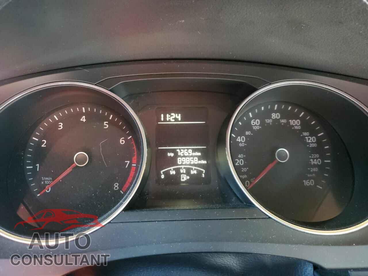 VOLKSWAGEN JETTA 2017 - 3VW2B7AJ0HM370941