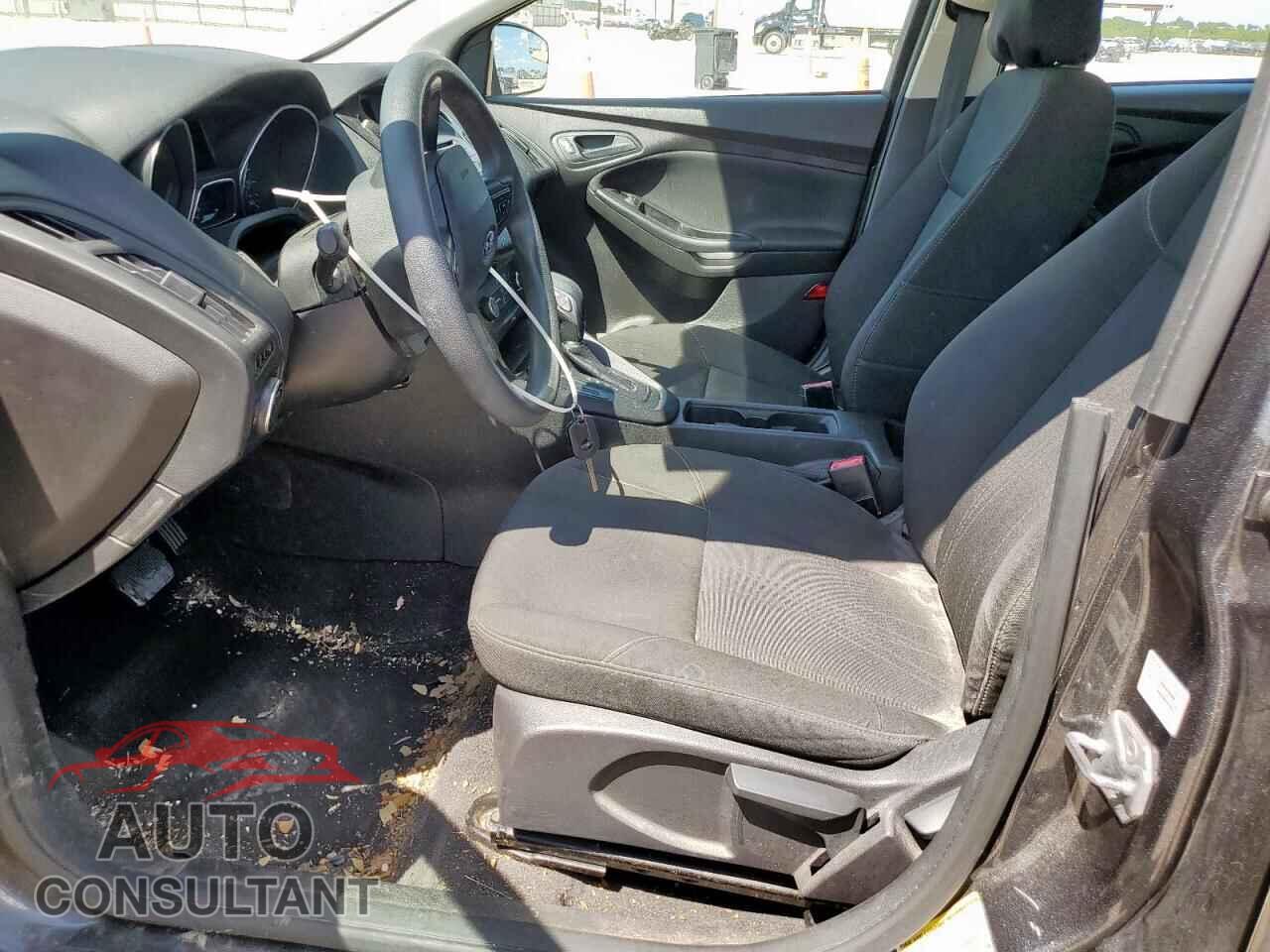 FORD FOCUS 2016 - 1FADP3E25GL233959