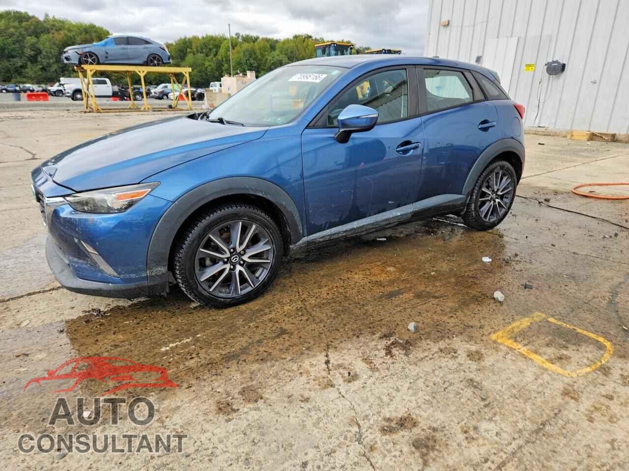 MAZDA CX-3 2018 - JM1DKFC76J0323316