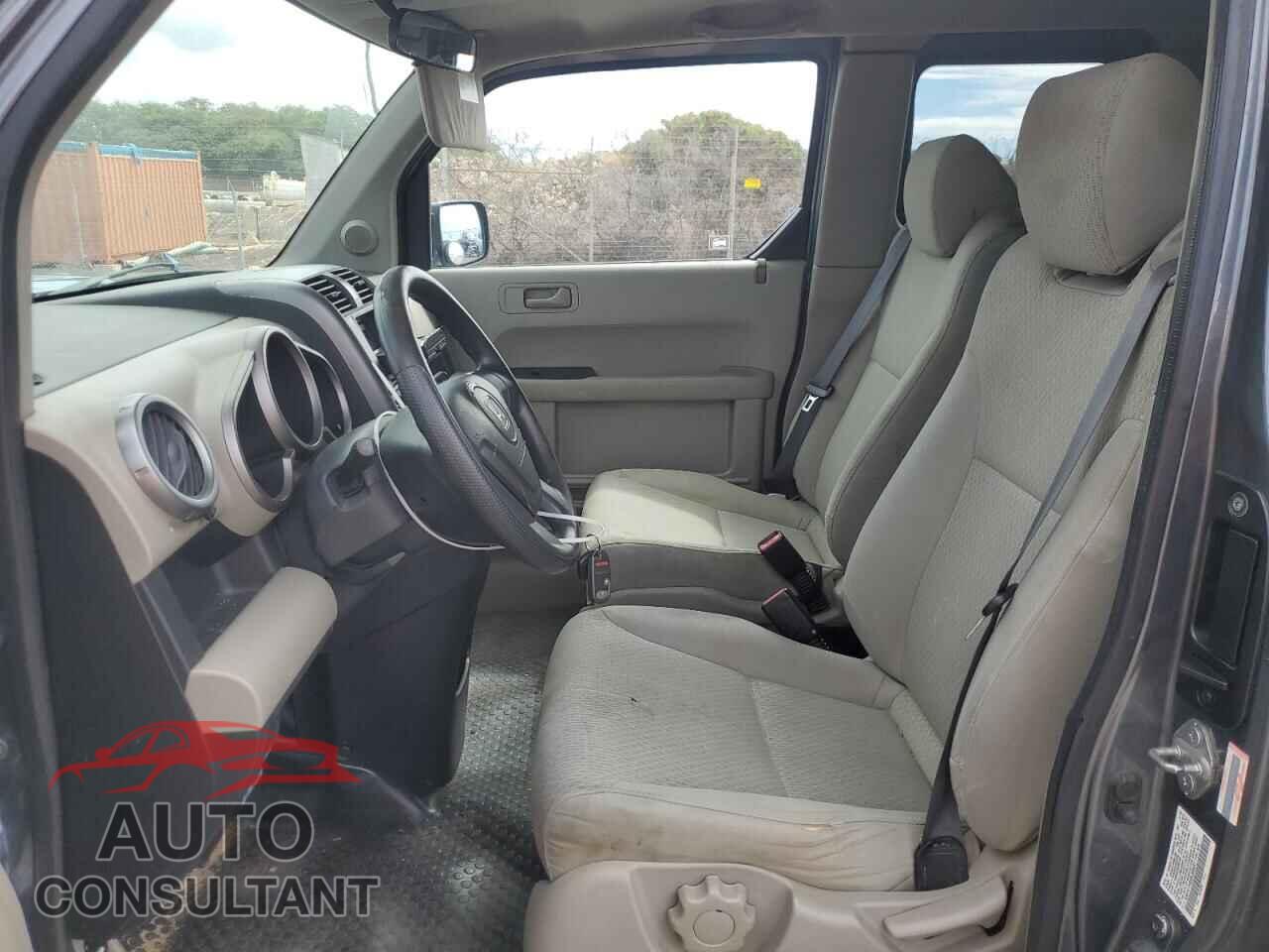 HONDA ELEMENT 2011 - 5J6YH1H35BL000457