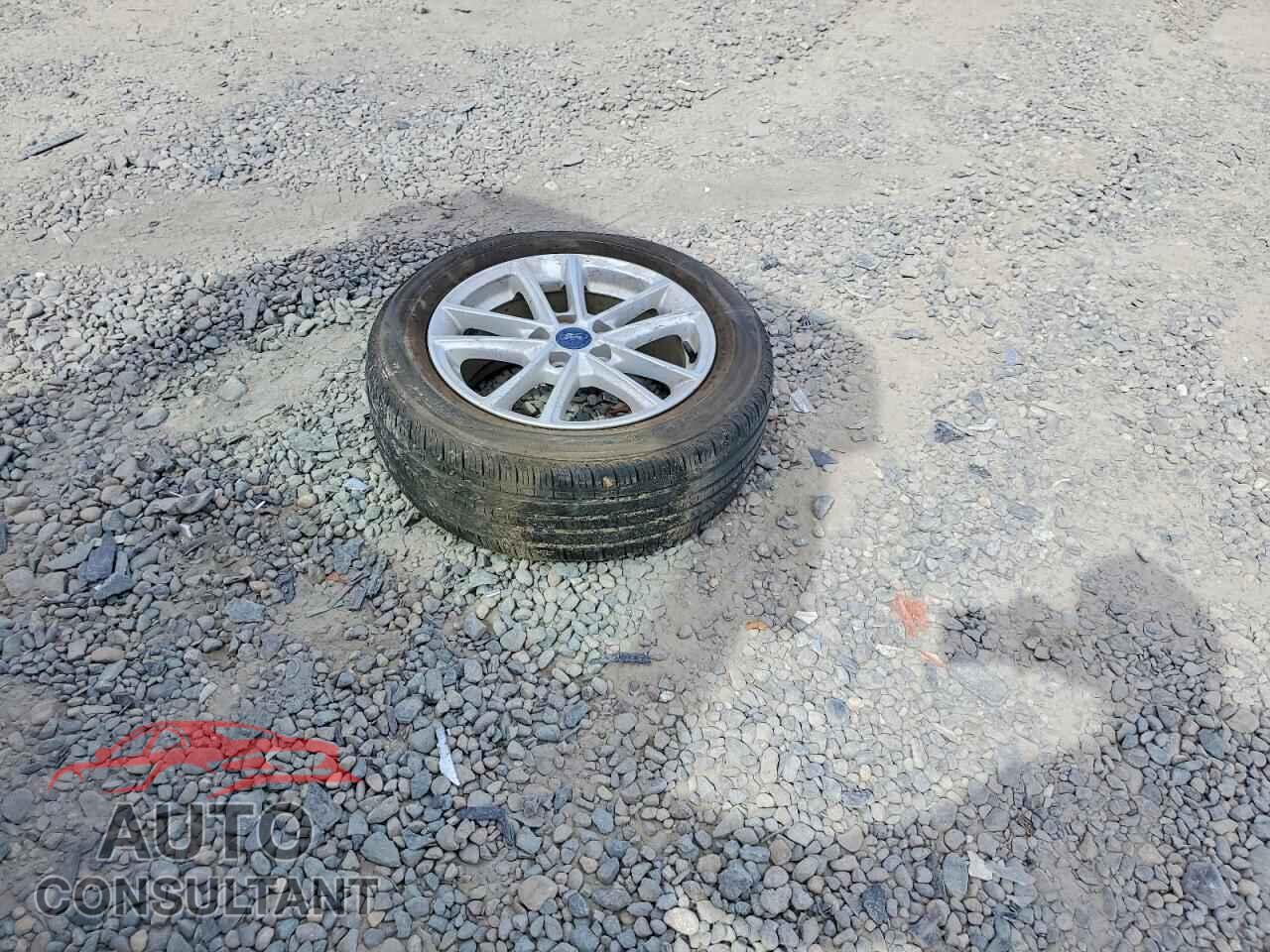 FORD FOCUS 2017 - 1FADP3K26HL285770