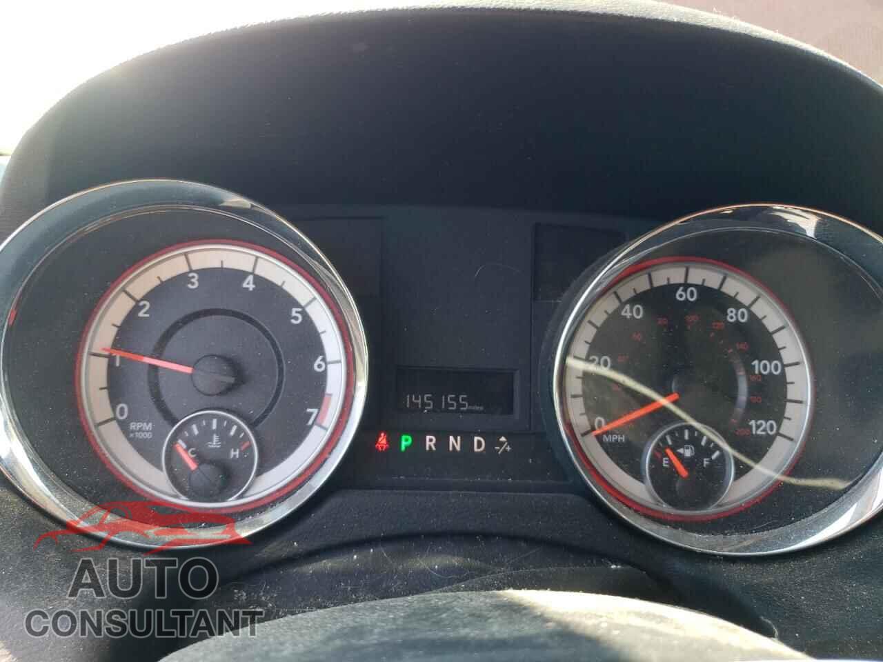 DODGE CARAVAN 2011 - 2D4RN3DG5BR670978