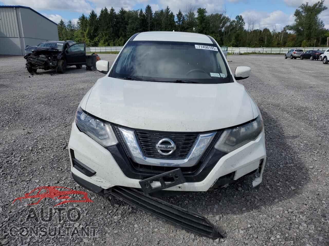 NISSAN ROGUE 2017 - KNMAT2MV3HP552396
