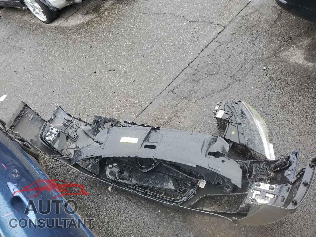 AUDI A8 2012 - WAURVAFD0CN010864