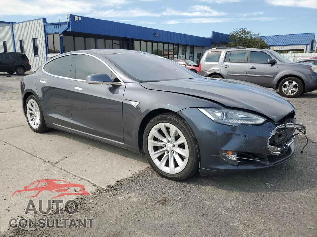 TESLA MODEL S 2016 - 5YJSA1E21GF134615