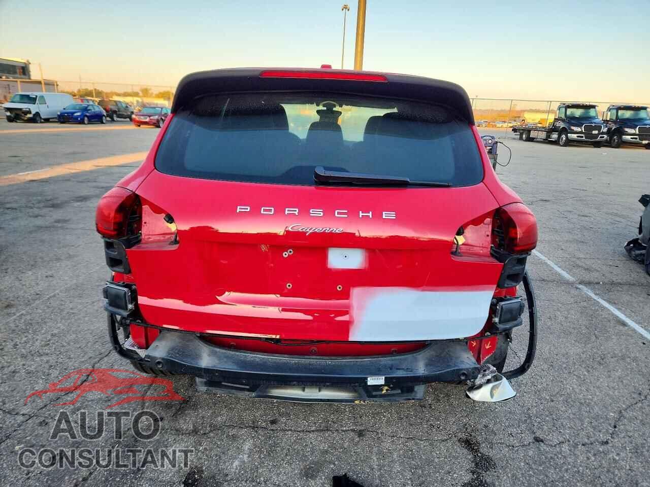 PORSCHE CAYENNE 2018 - WP1AA2A21JKA01921