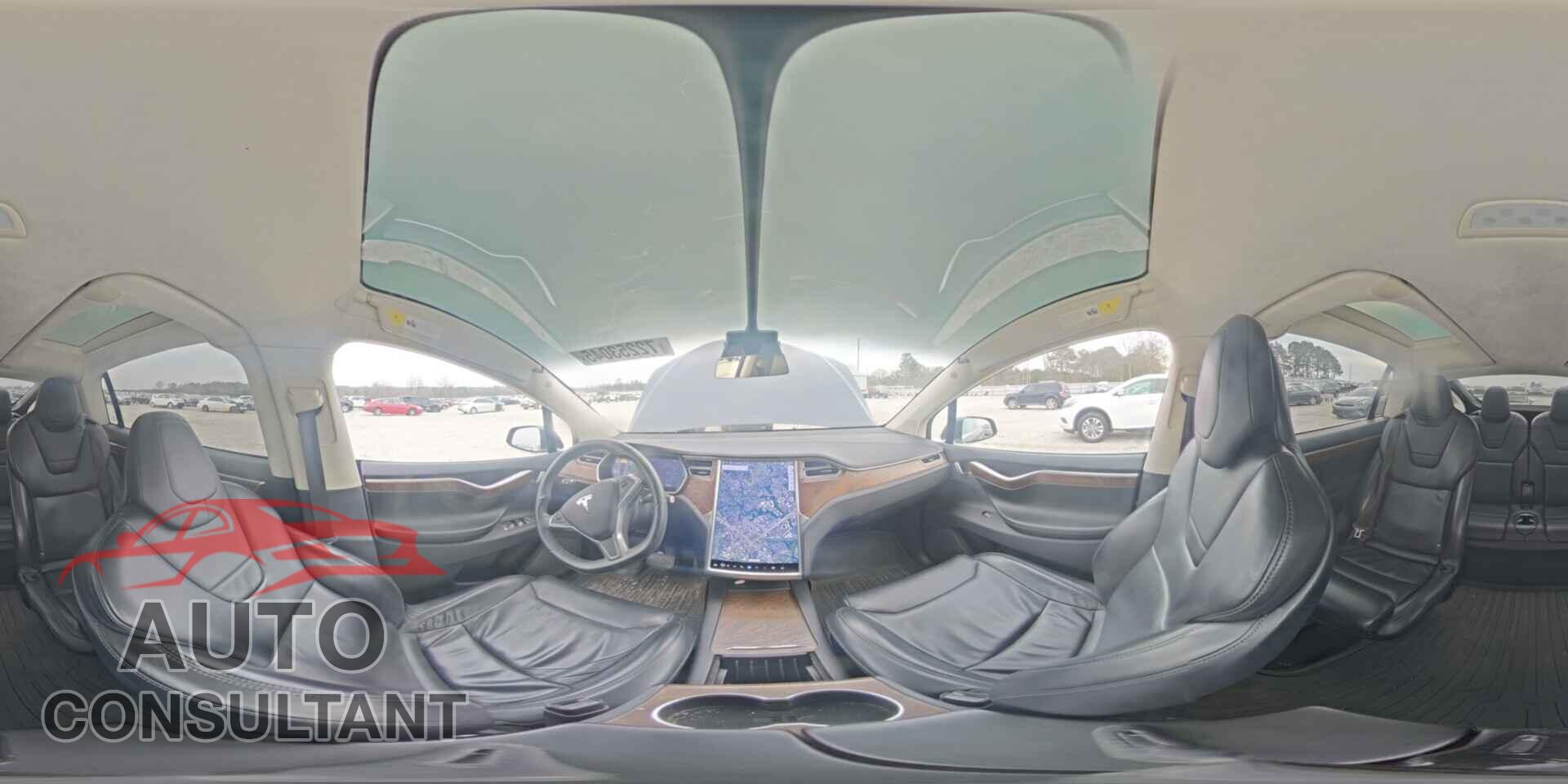 TESLA MODEL X 2017 - 5YJXCBE21HF035574