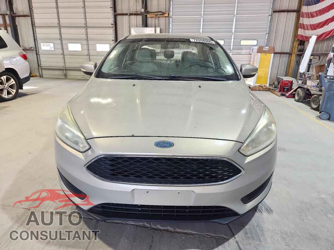 FORD FOCUS 2015 - 1FADP3F29FL231242