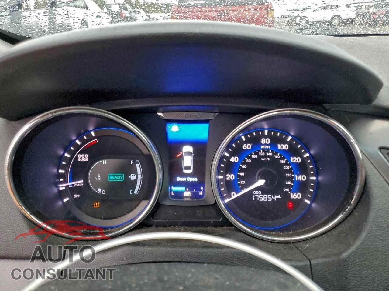 HYUNDAI SONATA 2012 - KMHEC4A45CA054670