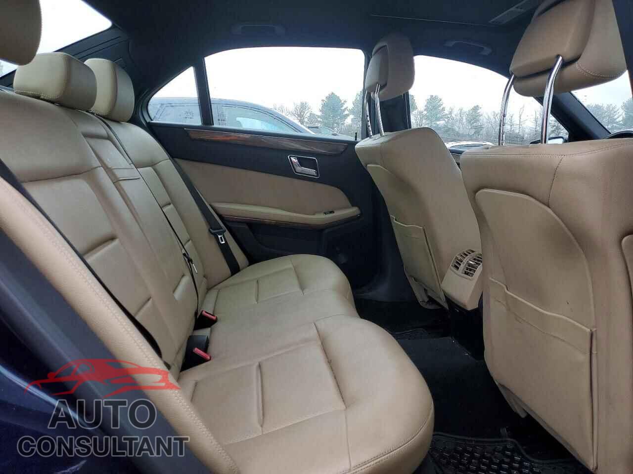 MERCEDES-BENZ E-CLASS 2011 - WDDHF8HB8BA384005