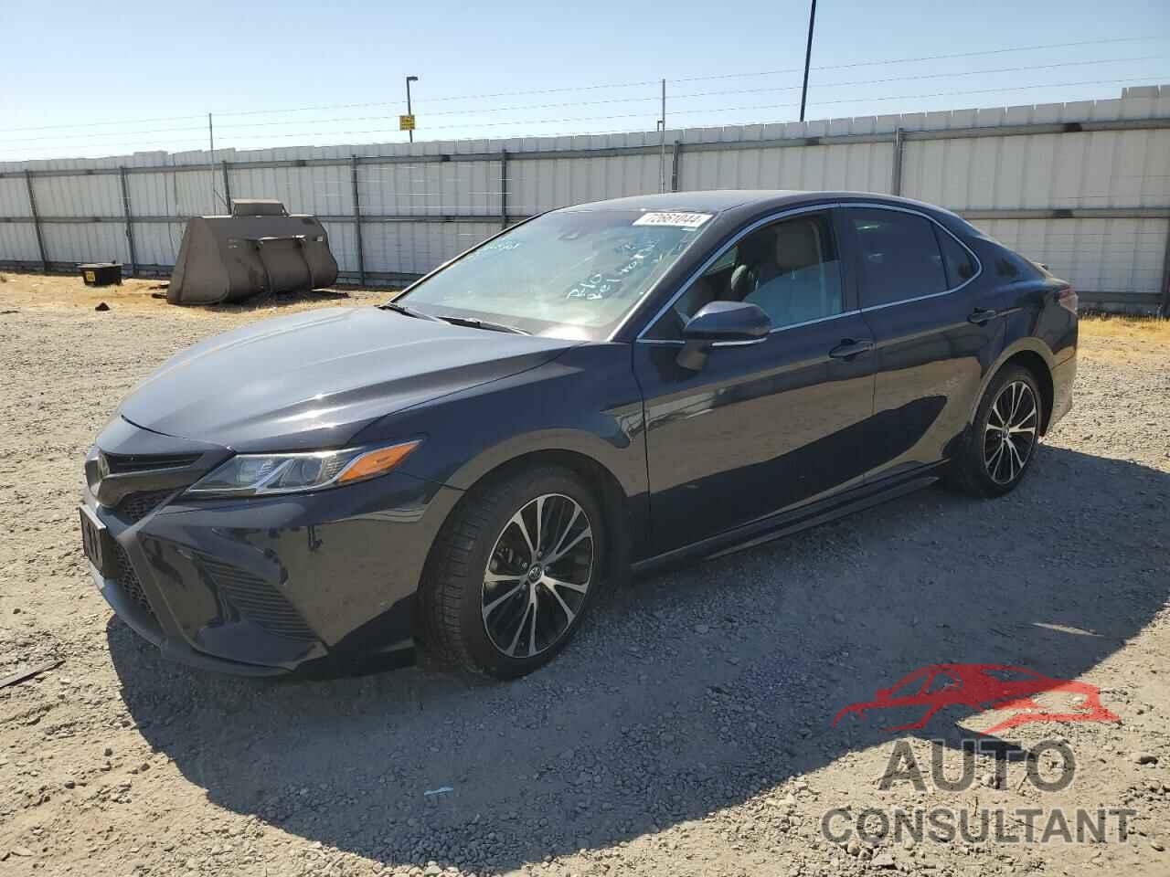 TOYOTA CAMRY 2018 - 4T1B11HK9JU548215