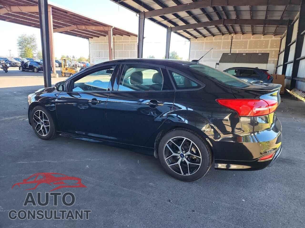 FORD FOCUS 2015 - 1FADP3F22FL364117
