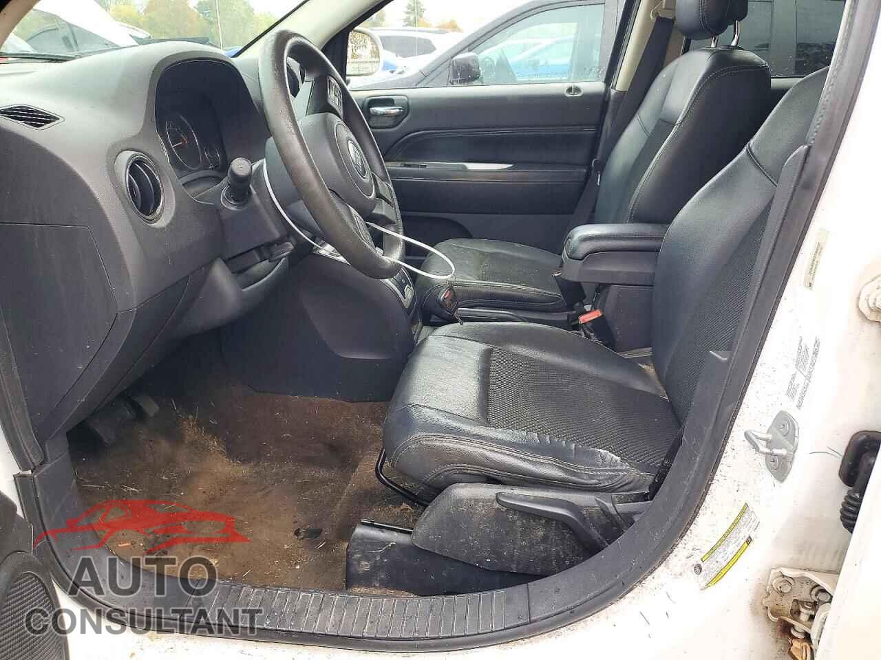JEEP COMPASS 2014 - 1C4NJDAB6ED840908