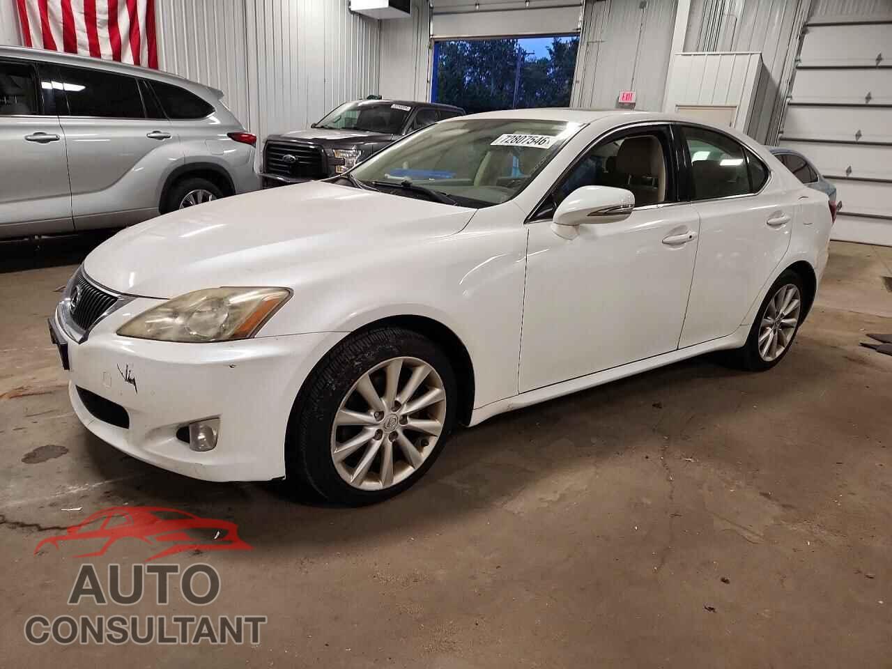 LEXUS IS 2010 - JTHCF5C29A2033010