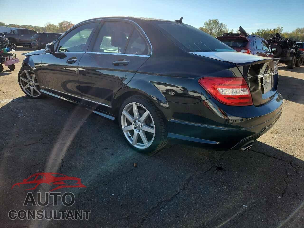 MERCEDES-BENZ C-CLASS 2014 - WDDGF8AB7EA890130