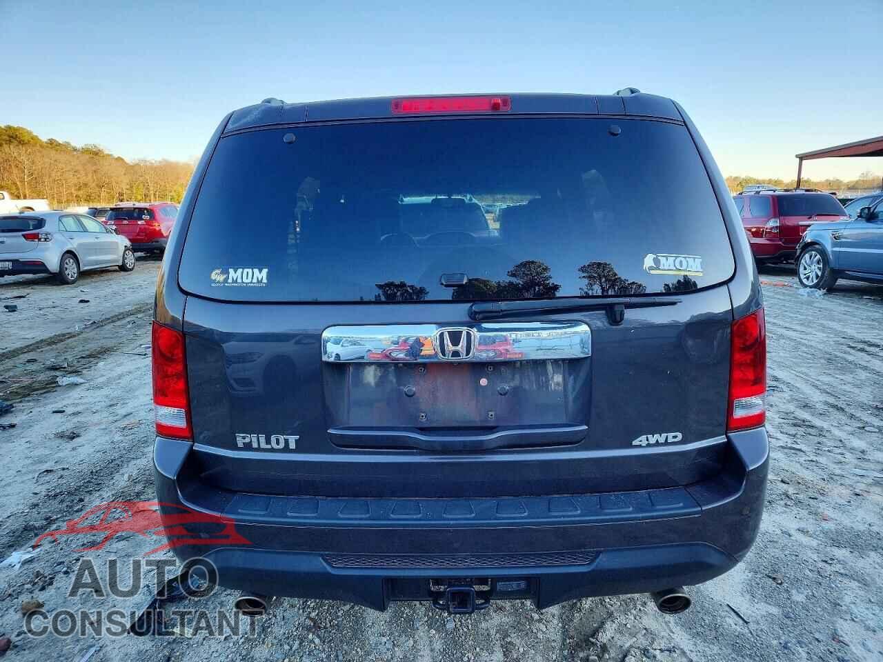 HONDA PILOT 2013 - 5FNYF4H50DB077922