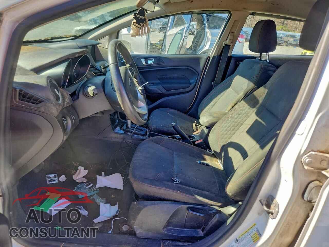 FORD FIESTA 2016 - 3FADP4EJXGM166030